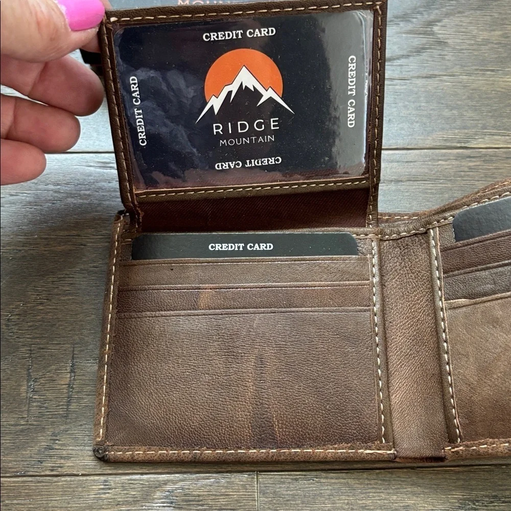 Ridge Mountain Genuine Leather bi-fold wallet,6 card,2 bill,1 ID & 2 other slots